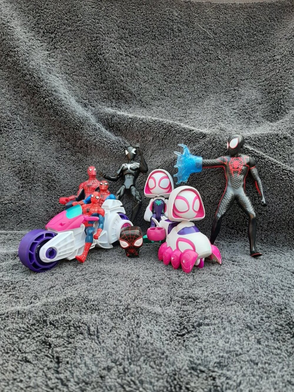 Marvel Spidey and His Amazing Friends Ghost-Spider Action Figures & Vehicles Lot